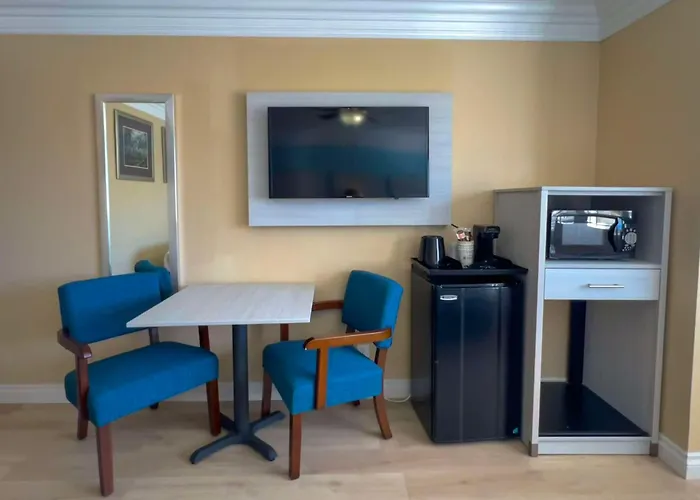 Best Western Tradewinds