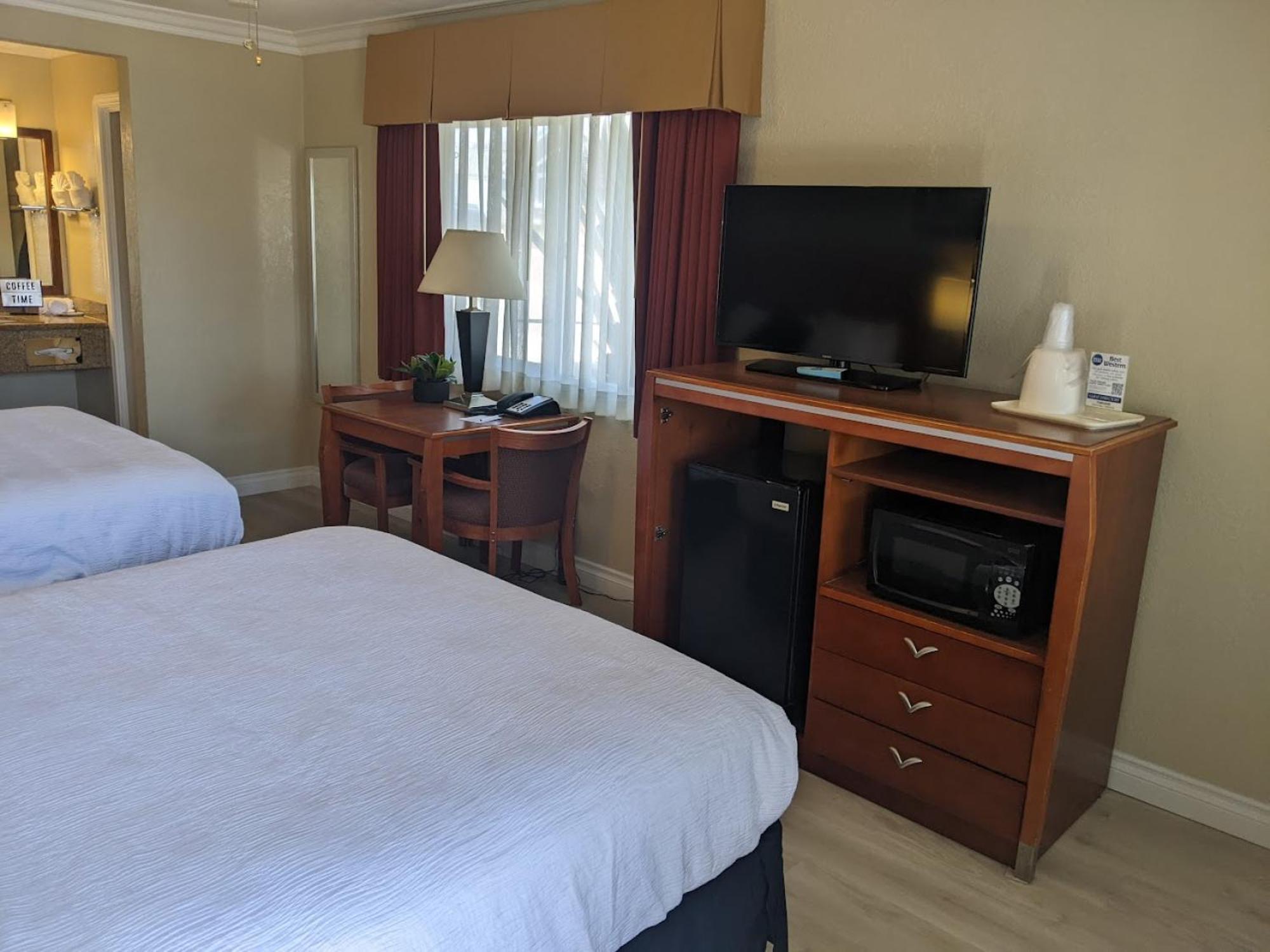 Western Tradewinds 3*