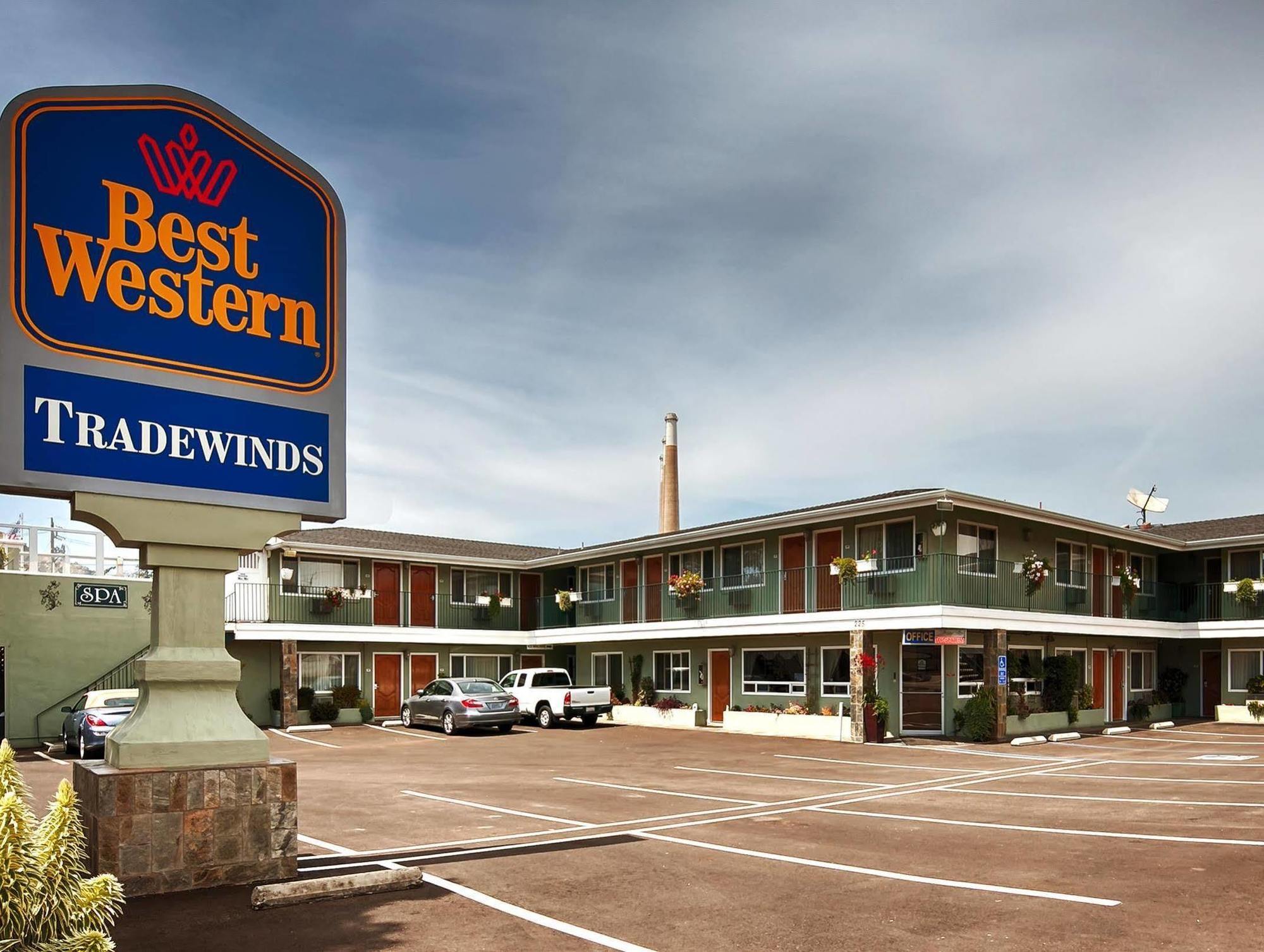 Western Tradewinds Hotel 3*