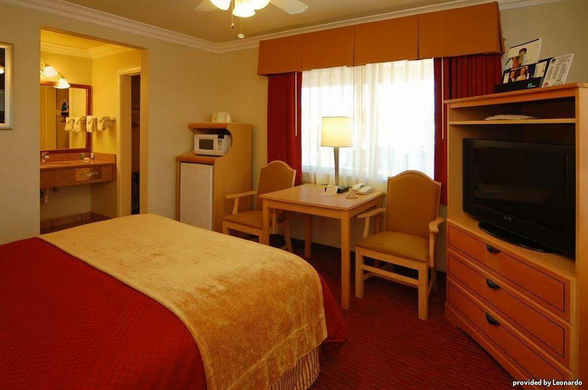 Western Tradewinds 3* Morro Bay